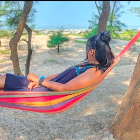 אודופי His Grace Sea View Cottages - Private Beach At Malpe מראה חיצוני תמונה