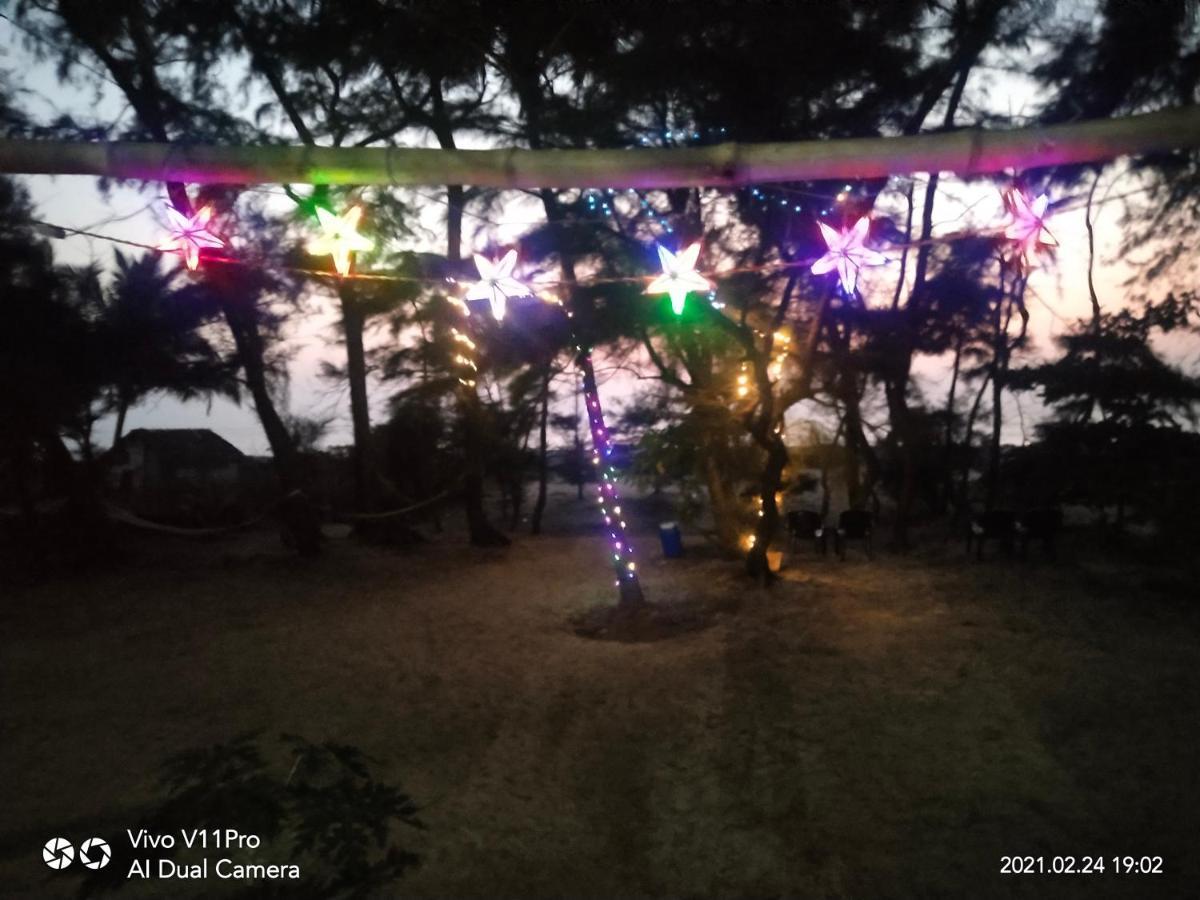 אודופי His Grace Sea View Cottages - Private Beach At Malpe מראה חיצוני תמונה