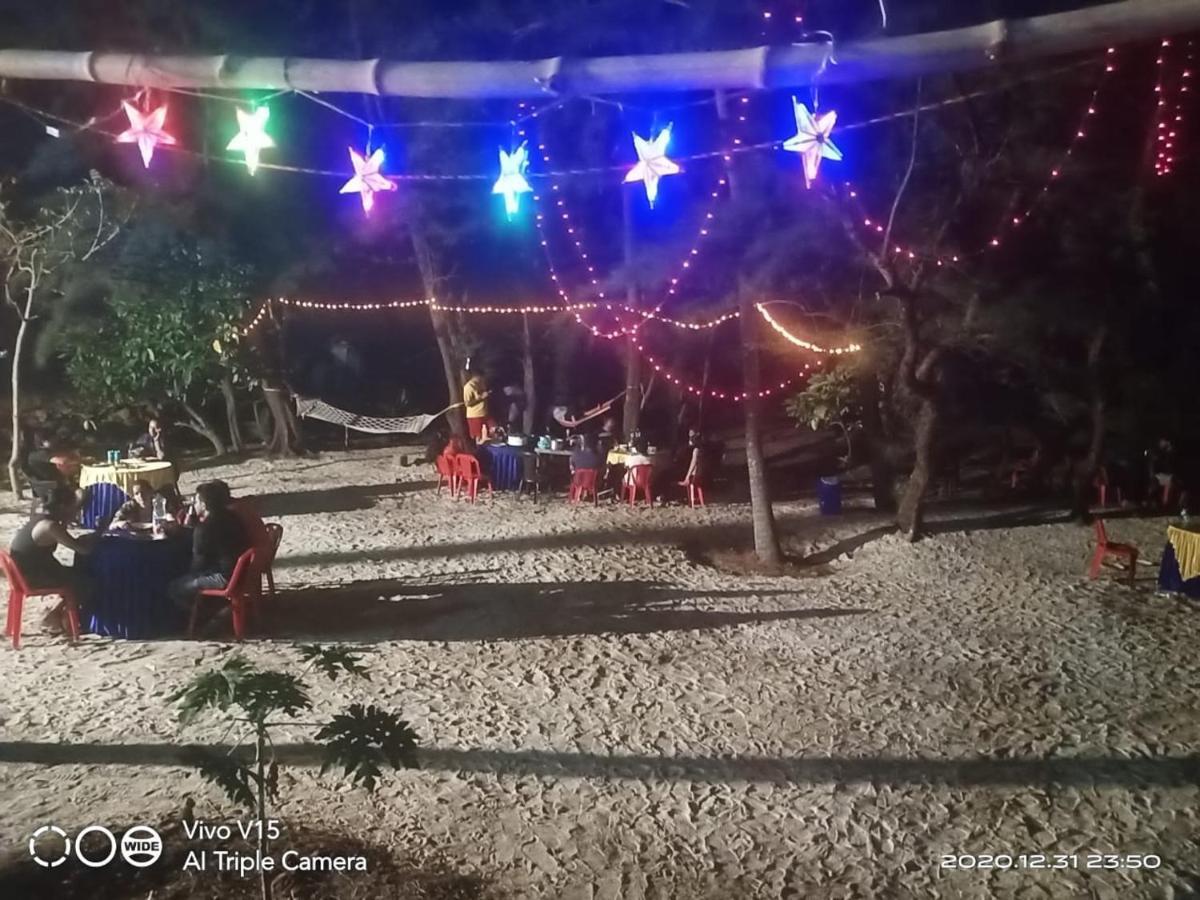 אודופי His Grace Sea View Cottages - Private Beach At Malpe מראה חיצוני תמונה