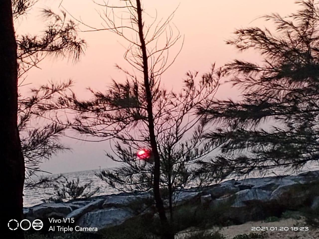 אודופי His Grace Sea View Cottages - Private Beach At Malpe חדר תמונה